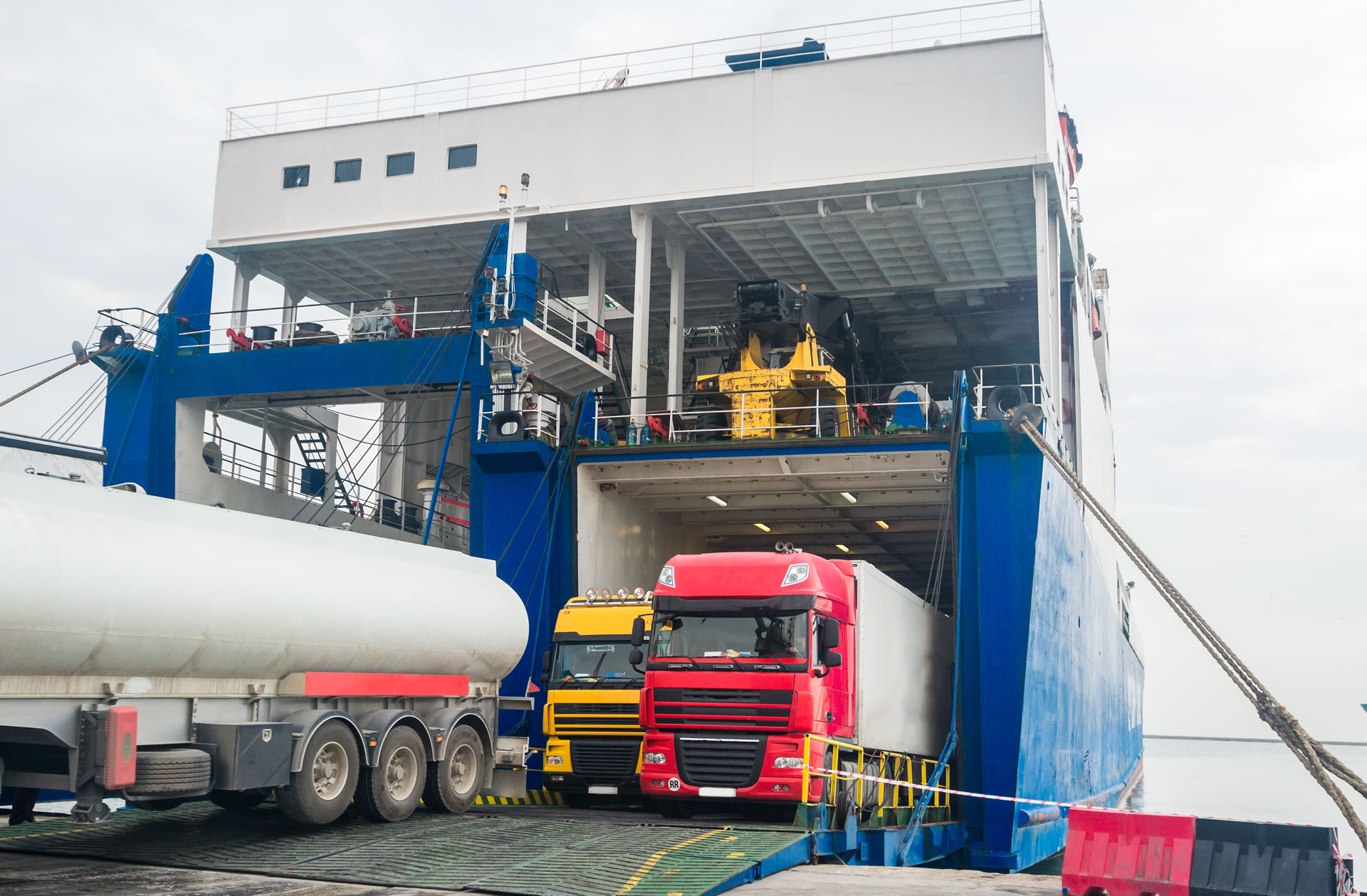 Door-to-door and airport-to-airport services