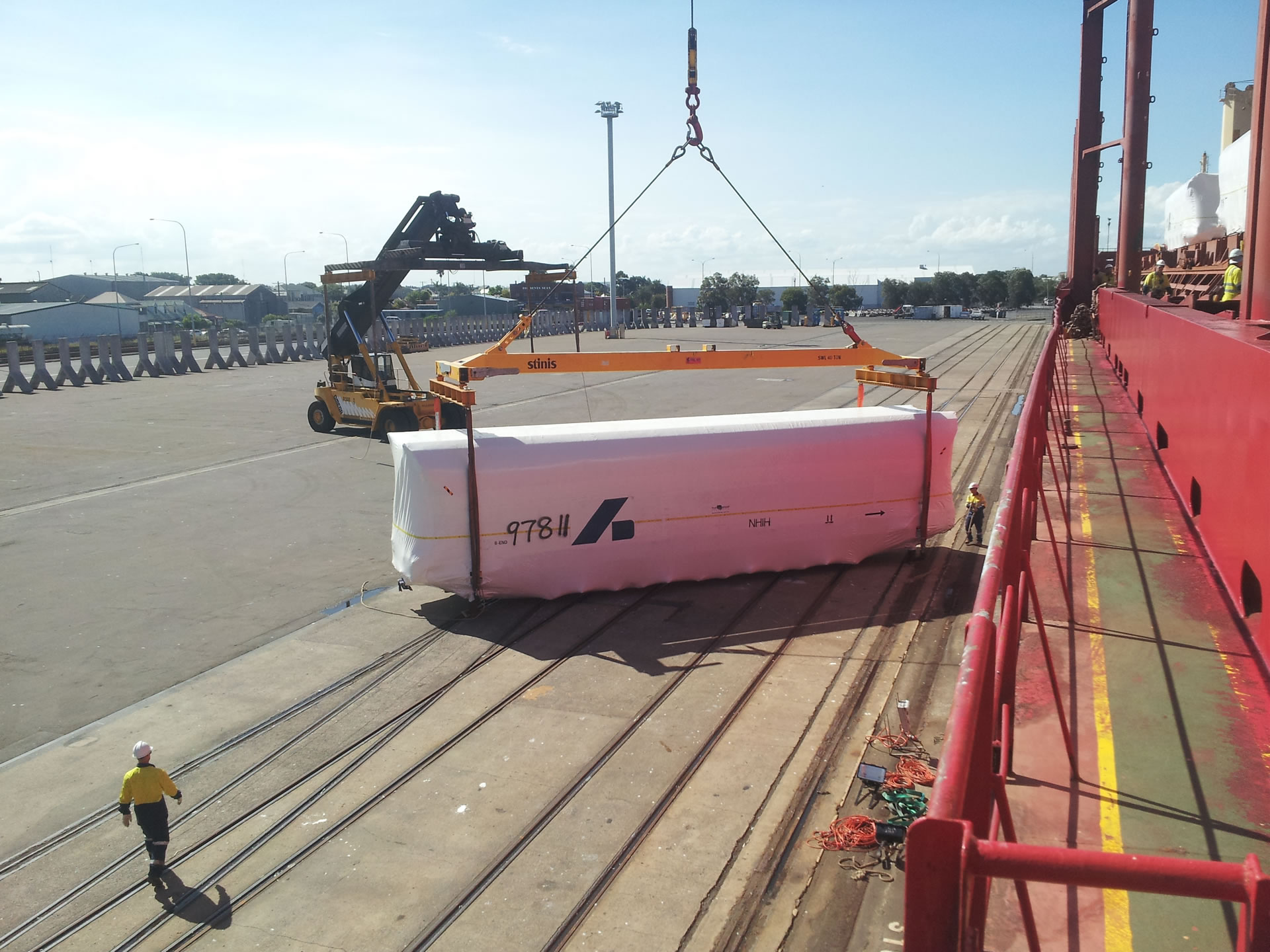 Multi-modal rail freight services