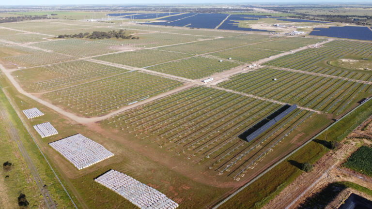 Port handling of renewable energy components